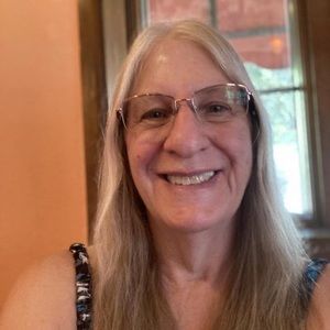 Meet your Posher, Sandy